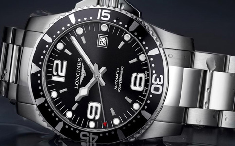 浪琴手表保養(yǎng)一次費(fèi)用多少錢(qián)(浪琴手表表冠怎么保養(yǎng)?)