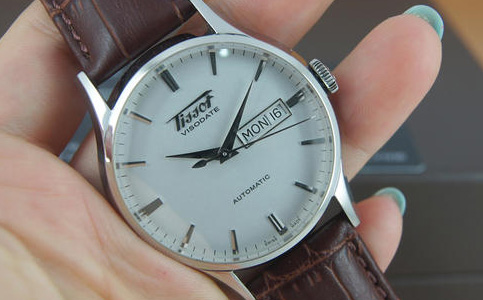 泉州天梭售后服務(wù)中心(天梭表把的清潔保養(yǎng))