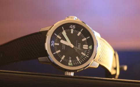 萬國官方售后維修中心(處理萬國手表生銹問題的方法)