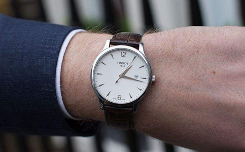 天梭維修服務(wù)(處理天梭手表進(jìn)水問(wèn)題的方法)