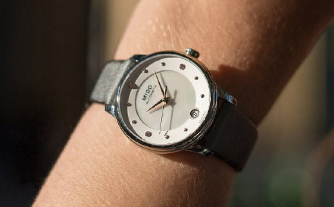 美度手表維修點(diǎn)售后服務(wù)中心電話(處理美度手表進(jìn)灰的問題)